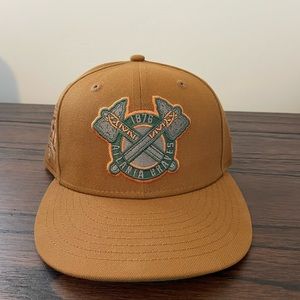 Braves new era 59 fifty hat 7 1/4 colored under-visor worn once